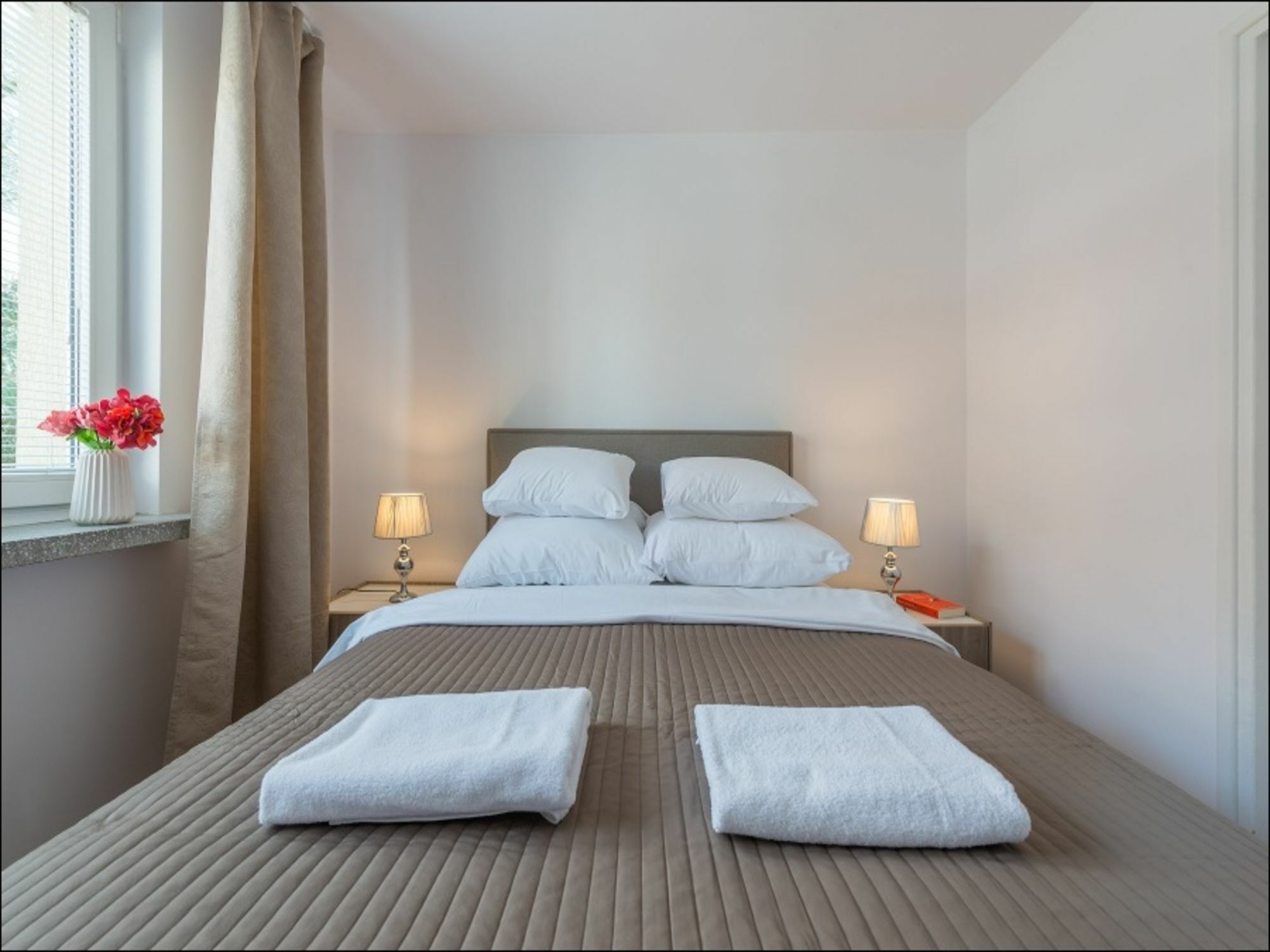 P&O Serviced Apartments Pulawska Varşova Dış mekan fotoğraf